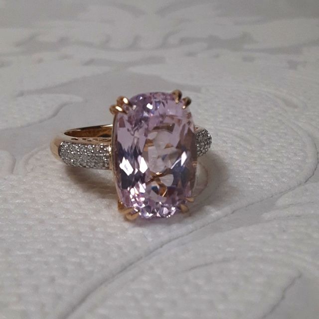 Anniversary, Wedding, Bride,Birthday, Black Tie, Statement, Luxury, Gift, Just Because. Stunning Feminine Genuine Pink Kunzite And Genuine Bright, Clear Diamond Ring For That Unforgettable Person In Your Life. I Am Selling This For A Family Member In Ny On My Recent Visit. This Is From A Home Shopping Network And The Kunzite Is Stunning. No Paper Work On This, It Was From A Home Shopping Network And Will Be Authenticed Through Poshmark. Invest In Quality Jewelry That You Will Love To Give As A Gift Or Own Yourself. Firm Luxury Pink Diamond Ring For Formal Occasions, Formal Pink Sapphire Ring With Pave Setting, Elegant Diamond Ring With Gemstone Accents For Gift, Elegant Pink Gold Jewelry With Center Stone, Elegant Morganite Wedding Ring With Brilliant Cut, Exquisite Pink Rings With Diamond Accents, Luxury Pink Diamond Ring For Anniversary, Pink Diamond Ring With Diamond Accents For Wedding, Elegant Oval Diamond Ring For Party