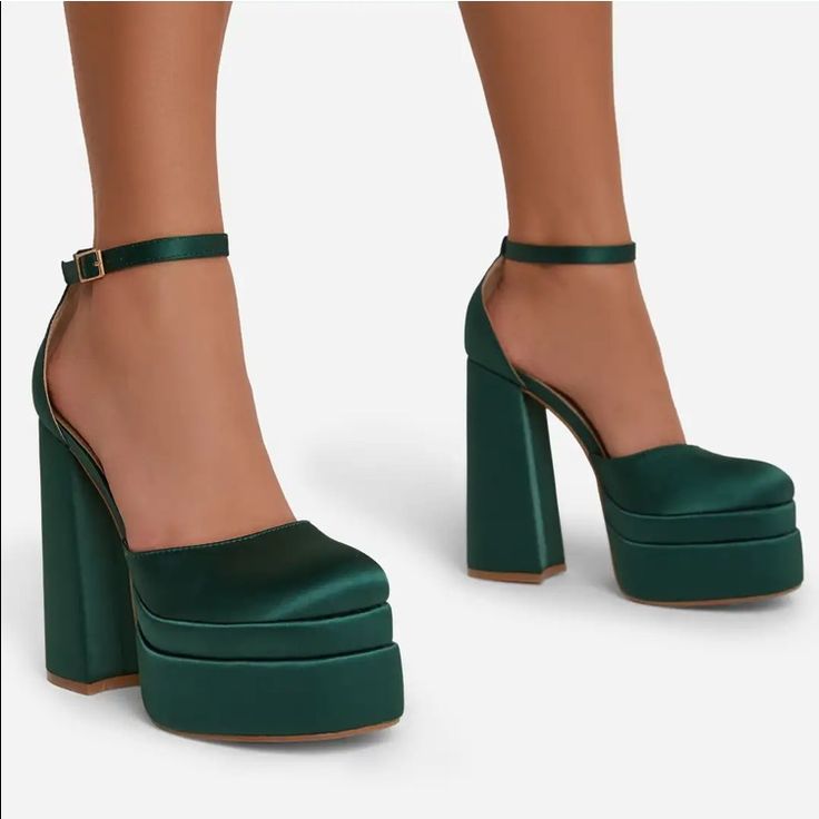 I Love The Shoes!!!! Unfortunately I Ordered A Wrong Size :( Green Platform Heels With Round Toe, Green Chunky Platform Heels With Closed Toe, Green Platform Heels With Closed Toe, Green High Heels, Green Platform, Ego Shoes, Green Wedding Dresses, Closed Toe Heels, Cute Shoes Heels