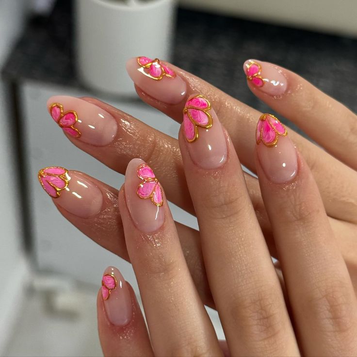 the 3d details✨💗 Nail Designs On Square Nails, 3 D Nail Art Design, Nailart Short Nails, Short Pretty Nails, 3 D Nails Designs, Japan Inspired Nails, Nails 3d Designs, 3d Art Nails, Cool Girl Nails