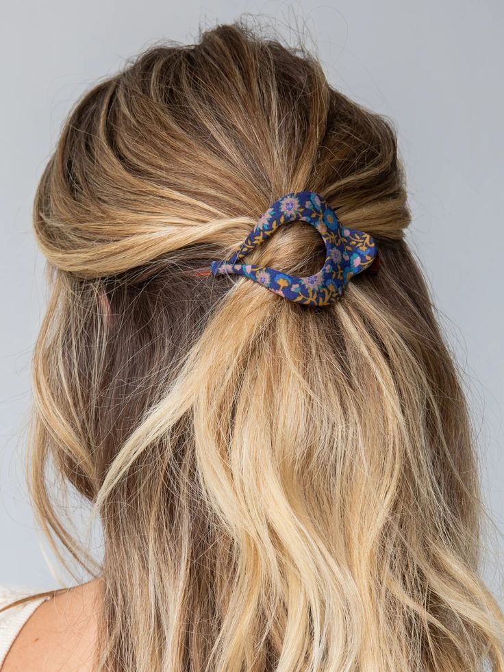 Floral Fabric Boho Hair Clip - Indigo-view 1 Hair Gloss, Casual Hairstyles, Elegant Updo, Sleek Ponytail, Favorite Hairstyles, Boho Hairstyles, Natural Life, Stylish Hair, Short Hair Cuts For Women