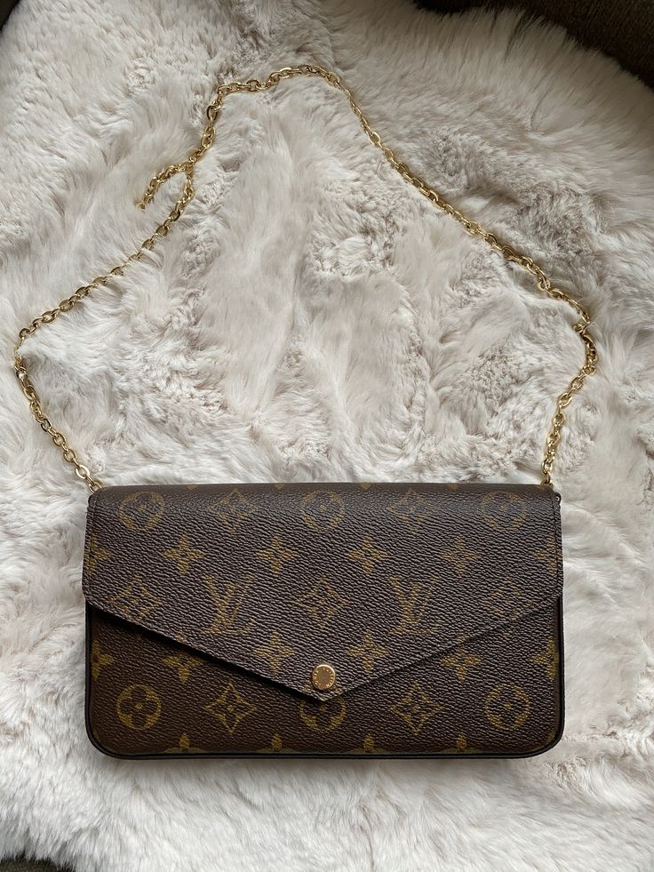 Luis Vuitton Bag Handbags Purses, Louis Vuitton Small Crossbody Bag, Lv Crossbody Bag Louis Vuitton, Small Louis Vuitton Crossbody Bag, Luis Vuitton Handbag For Women, Louis Vuitton Small Bags, Luis Vuitton Purses, Louis Vuitton Crossbody Bags, Small Lv Purse