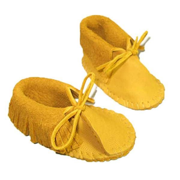 Excited to share the latest addition to my #etsy shop: Baby Moccasin Kit https://etsy.me/3fr8xwD #kidscrafts #doityourself #leatherbootie #leathershoekids #babyshoes #babyboots #moccasinkit #diymoccasins #leathercraftsupply Baby Moccasin Pattern, Diy Moccasins, Soft Baby Shoes, Leather Baby Moccasins, Moccasin Pattern, Toddler Moccasins, Handbag Sewing Patterns, Sandals Patterns, Baby Moccasins