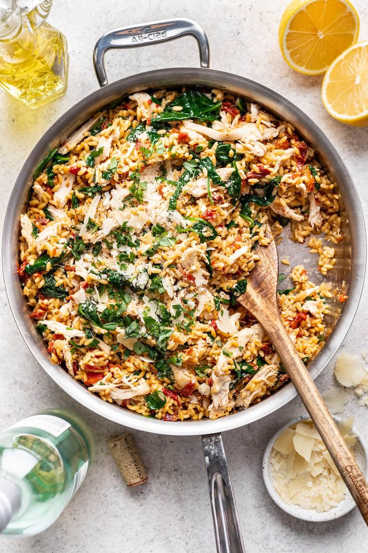 Creamy One-Pot Orzo with Chicken & Sun-Dried Tomatoes - Well Seasoned Studio Orzo With Chicken, One Pot Orzo, Sundried Tomato Chicken, Tuscan Pasta, Creamy Orzo, Spinach Casserole, Chicken Orzo, Small Pasta, Comfort Dishes