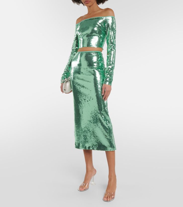 Sequined midi skirt in green - David Koma | Mytheresa Green Sequin Pencil Skirt, David Koma Skirt, David Koma Dress, All Green Outfit, Spring Knitwear, Spring Sunglasses, Minimal Shoes, Midi Skirt Spring, David Koma