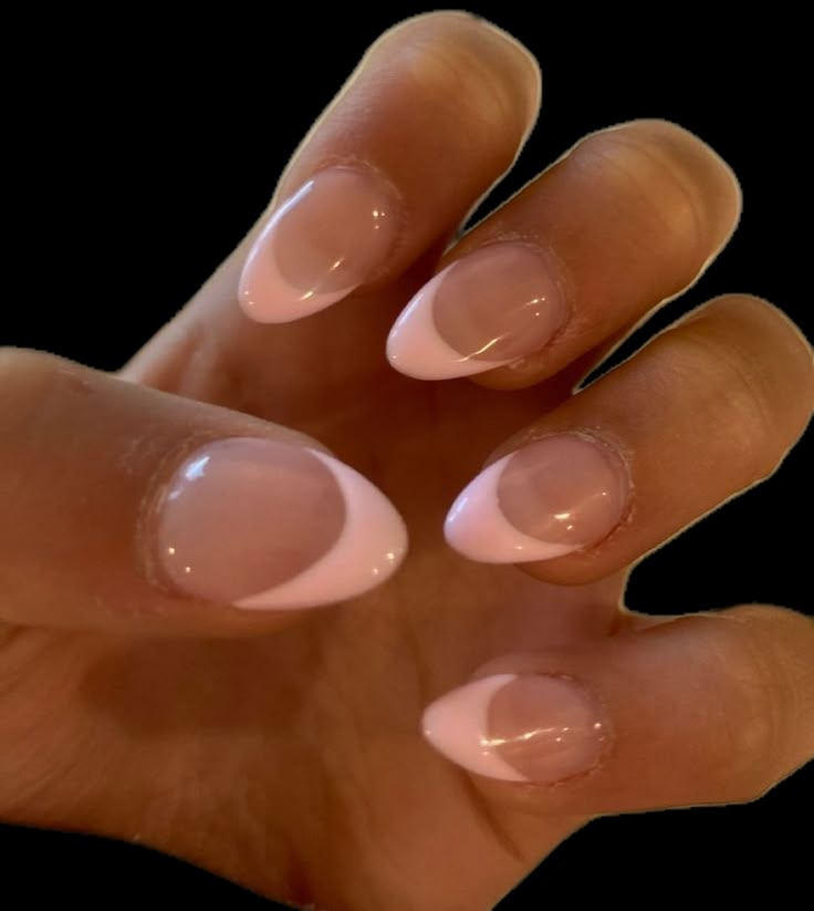 Cute But Easy Nails, Back To School Nail Ideas For Teens, Simple Nail Inspo Almond, Cute Basic Nails, Back To School Nails For Teens, Short Almond Shaped Nails, Cute Almond Nails, Acrylic Nails Almond Shape, Teen Nails