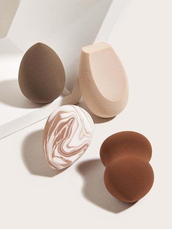 oblique cut pudding multi-color gradient sponge makeup puff foundation mixer dry and wet beauty egg #fenty #mac #dior #sephora #beauty#LipGloss #beauty #makeup #lipstick #lipmakeup #lipproducts #lipcare #liphydration #makeuplove #makeupjunkie #makeupaddict #makeuptutorial #makeupinspiration #puff #Obsessed #makeupcity #highlighter #diy #trendy #makeupworld #beautysecerts #beauty #makeup #2023 Beauty Blender Aesthetic, Best Makeup Sponge, Beauty Blender Set, Black Friday Makeup, Make Up Sponge, Sponge Makeup, Beauty Blender Sponge, Makeup Puff, Makeup Bag Essentials