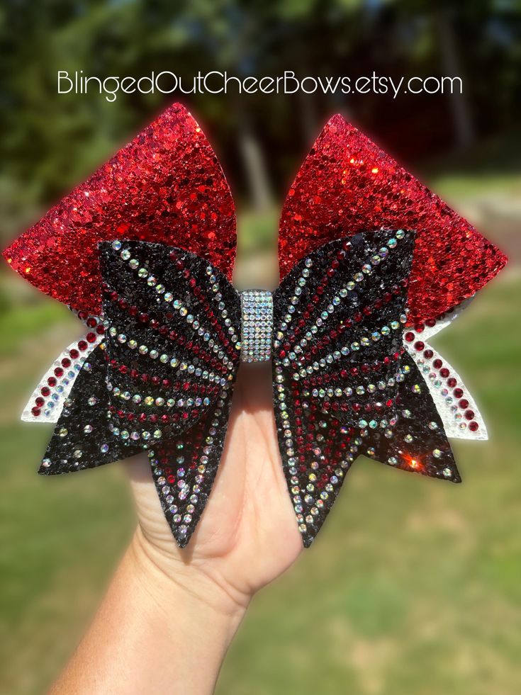 Bow Styles, Competition Cheer, Bow Making Tutorials, Glitter Cheer Bow, Bling Bows, Cheer Hair, Bows Diy Ribbon, Competitive Cheer, Bows Diy