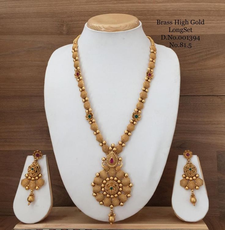 Long Gold Necklace Indian Bridal Jewellery Designs, 24 Grams Gold Necklace Designs, Long Gold Necklace Indian, Temple Jewellery Designs, Rani Haar Gold, Gold Haram Designs, Simple Necklace Designs, Long Gold Necklace, Gold Haram