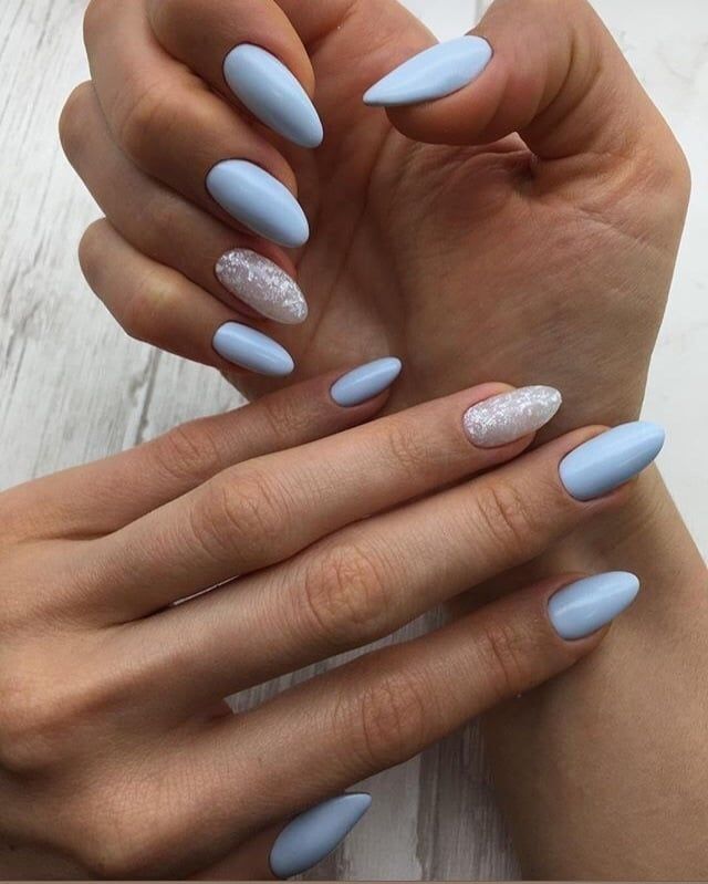 Bday Nails, Blue Gel Nails, Blue Glitter Nails, Unghie Sfumate, Blue Acrylic Nails, Simple Acrylic Nails, Almond Acrylic Nails, Oval Nails, Homecoming Nails