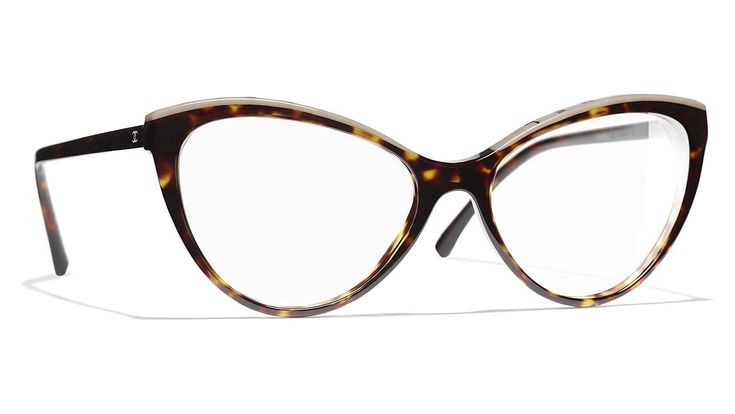 Chanel 3393 1682 Glasses. Tortoise & Beige Cat Eye Womens Frames. Chanel Street Style, Skin Palette, Glasses Frames Trendy, Cat Eye Glasses Frames, Eye Glasses Frames, Shopping Chanel, Prescription Eyewear, Luxury Eyewear, Optical Glasses