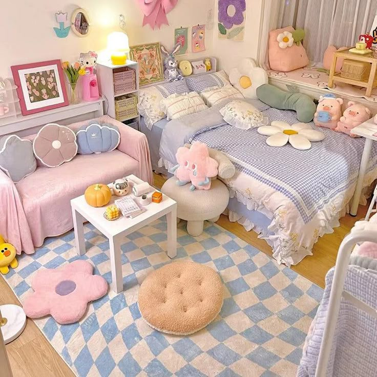 this is a dollhouse bedroom with furniture and decor