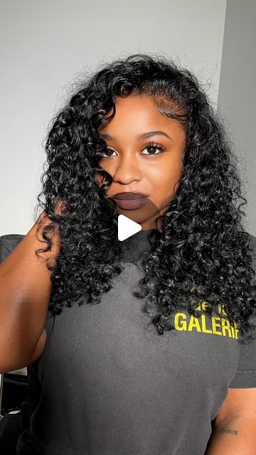 Kaleel Joy on Instagram: "Hair on @itsreginaecarter 😍😍 my girl is loving this install and so am I 🔥💕 likeee the smile says it all.. the flip over method is IT‼️" Water Wave Quick Weave With Leave Out, Burmese Hairstyles, Middle Part Curly Sew In, Brazilian Water Wave Sew In, Curly Hair Flip Over Method, Curly Flip Over Method, Curly See In Weave, Flipover Method Curly Weave, Curly Flip Over