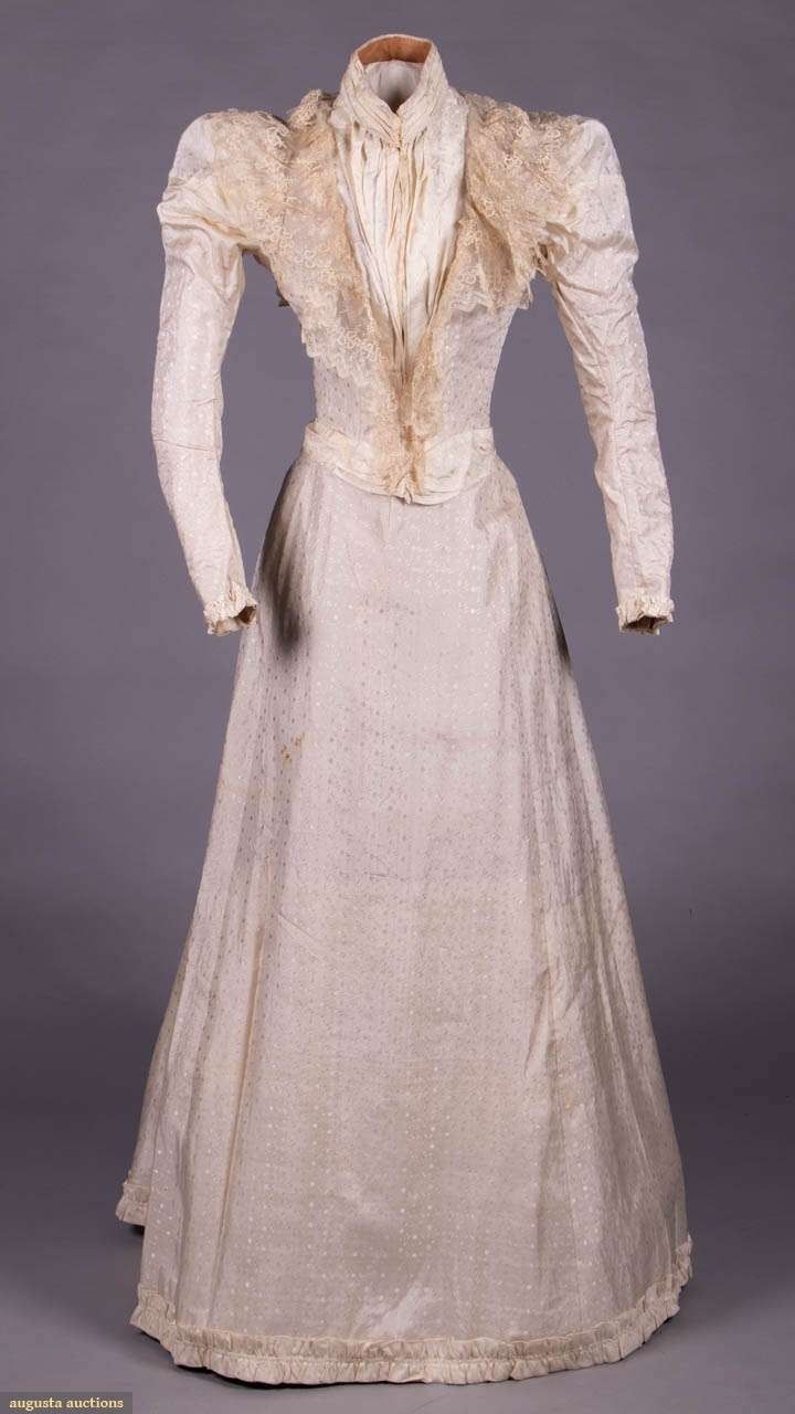 Auctions by Date 1900 Fashion, Dinner Gown, 1890s Fashion, Beaded Party Dress, Historical Dress, Period Piece, Paper Dress, Antique Dress, Clothing And Textile