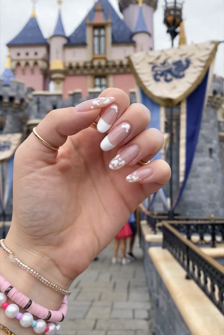 Disney French Tip Nails, Disneyland Nails, Nail Art Disney, French Nail Designs, French Nail, Nail Idea, Disney Nails, Nails French, Art Disney