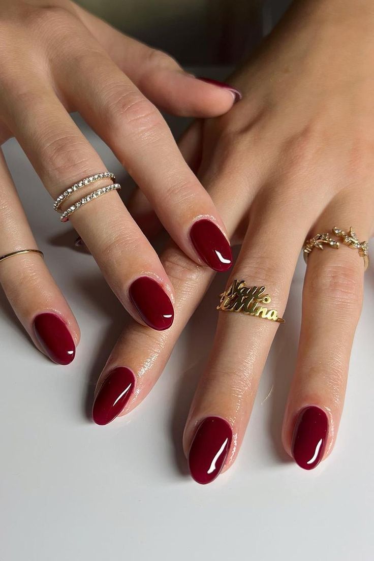 Short Round Nails Burgundy, Wine Red Round Nails, Short Red Oval Nails, Dark Red Round Nails, Short Almond Burgundy Nails, Cherry Red Gel Nails, Almond Vs Round Nails, Red Wine Nail Color, Short Gel Nails Autumn