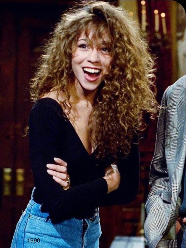 Who doesn’t love Mariah Carey & the 90’s?! Mariah Carey Hair, Curly Hair Photos, Mens Haircut, 80s Hair, Curly Bangs, Men's Haircut, 90s Hairstyles, Curly Hair With Bangs, Curly Hair Cuts