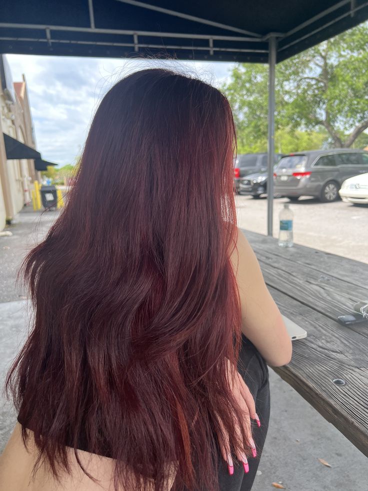 Dark Red Over Brown Hair, Outfits With Burgandy Hair, Burgundy Hair Box Dye, Dimensional Cherry Red Hair, Burgundy Hair On Pale Skin, Hair Inspo Color Shoulder Length, Cold Red Hair Color, Subtle Dark Red Hair, Dark Red Hair Layers