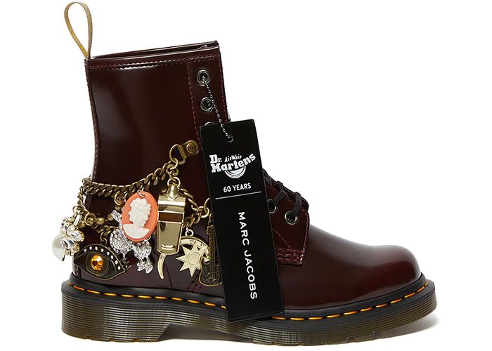 Dr. Martens 1460 Marc Jacobs - 26496600 Custom Docs, Retro Air Jordans, Jordans Nike, Marc Jacobs Shoes, Makeup Clothes, Aesthetic Shoes, Swag Shoes, Adidas Ultra Boost, Martens Shoes