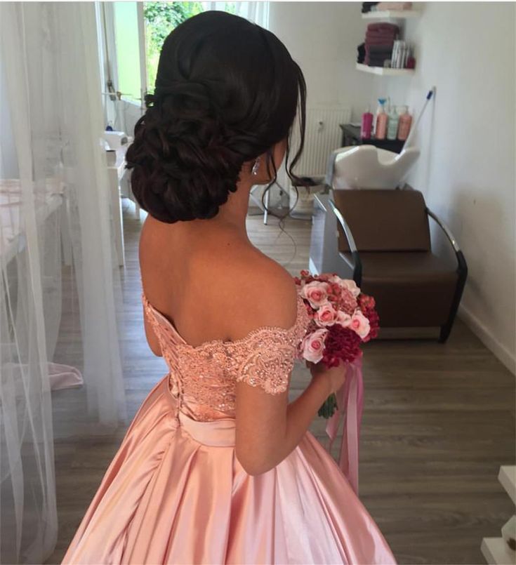 Elegant Lace Off Shoulder Pink Satin Wedding Dresses Ball Gowns Hairstyles For Gowns, Off Shoulder Ball Gown, Blush Pink Wedding Dress, Wedding Dresses Taffeta, Pink Lace Top, Pink Ball Gown, Quinceanera Hairstyles, Pink Lace Tops, Quince Hairstyles