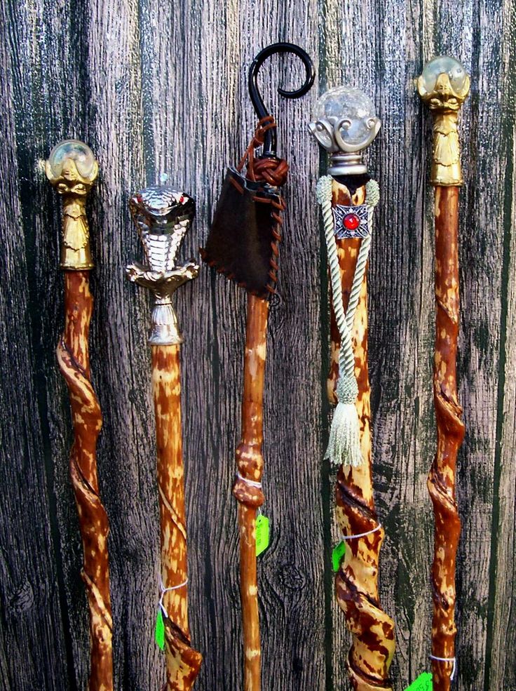 Wizard Staff by bearpawsticks on Etsy Staff Diy, Spirit Sticks, Wizard Staff, Walking Staff, Hantverk Diy, Canes And Walking Sticks, Wooden Walking Sticks, Witchy Crafts, Walking Sticks And Canes