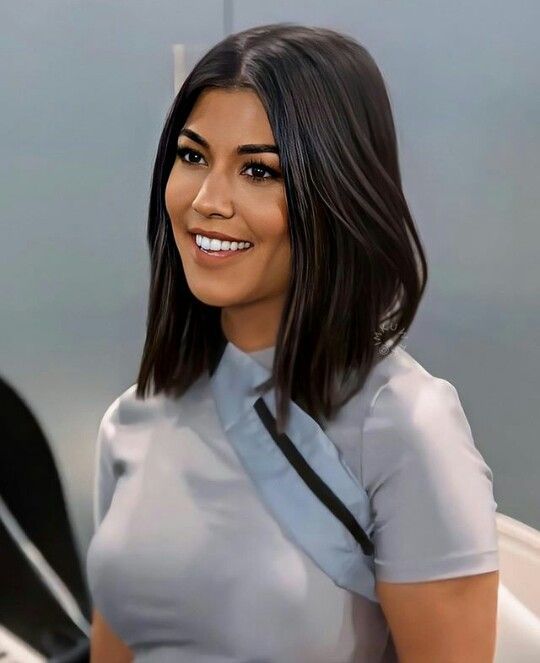 Short Hair Kourtney Kardashian, Bob Kourtney Kardashian, Kardashian Short Hair Hairstyles, Short Hair Kardashian, Kardashians Short Hair, Kardashian Hairstyles Short, Courtney Kardashian Hair Short, Kourtney Kardashian Short Hair 2022, Kourtney Kardashian Hair Color