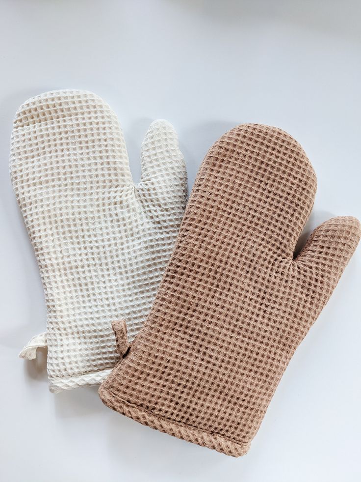 Cotton Waffle Oven Mitt Oven Mitts Gift, Gender Neutral Baby Nursery, Terracotta Color, Kitchen Clothes, Baby Nursery Neutral, Apothecary Candles, Kitchen Drawer, Cotton Apron, Oven Mitt