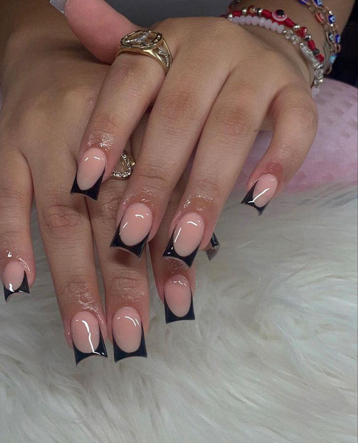 Valentines Nails French, Nail Inspo Hello Kitty, Black Frenchies, Duck Nails Short, French Tip Nails Pink, Azul Nails, Nails Sanrio, Nails Freestyle, Nails Charm