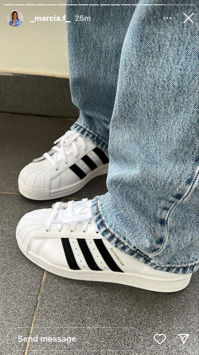 Adidas Superstar Shoes Outfit, Adidas Superstars Aesthetic, Adidas Superstar Outfit Ideas, Adidas Superstar Outfit Aesthetic, Adidas Superstars Outfits, Adidas Aesthetic Shoes, White Adidas Shoes Outfits, White Superstars Outfit, White Adidas Superstar Outfit