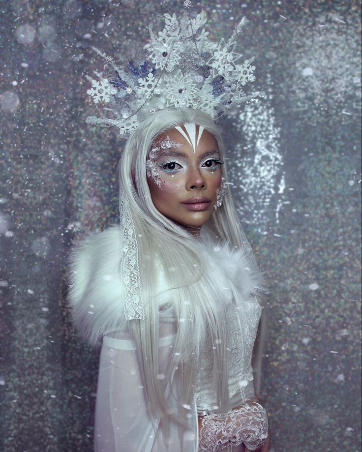 Icy Makeup Looks, Winter Queen Makeup, Winter Makeup Looks Ice Queen Black Women, Ice Witch Makeup, Winter Wonderland Costume, Fairy Fantasy Makeup, Ice Princess Costume, Snowflake Makeup, Winter Makeup Looks Ice Queen