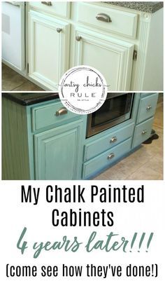 Chalk Painted Cabinets, Diy Island, Chalk Paint Cabinets, Chalk Paint Kitchen Cabinets, Chalk Paint Kitchen, Laminate Kitchen Cabinets, Paint Cabinets, Paint Kitchen Cabinets, Kitchen Painting