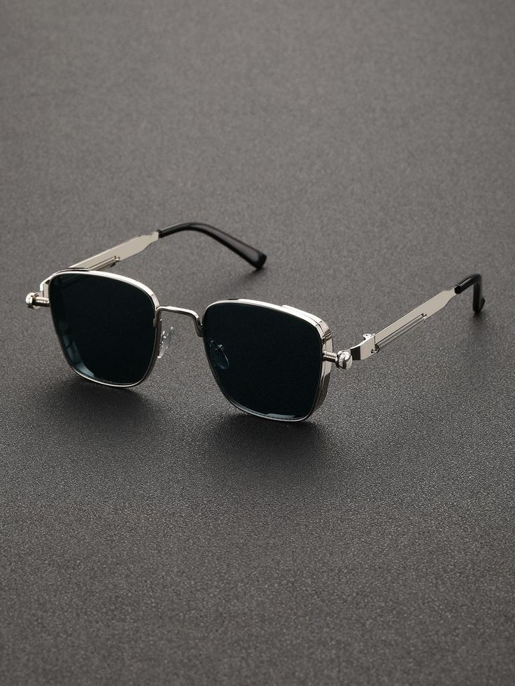 Old Money Glasses Men, Sunglasses Men Outfit, Men Sunglasses Aesthetic, Men Accessories Man Stuff, Men’s Sunglasses, Men’s Accessories, Glasses For Guys, Men Glasses Style, Mens Fashion Glasses