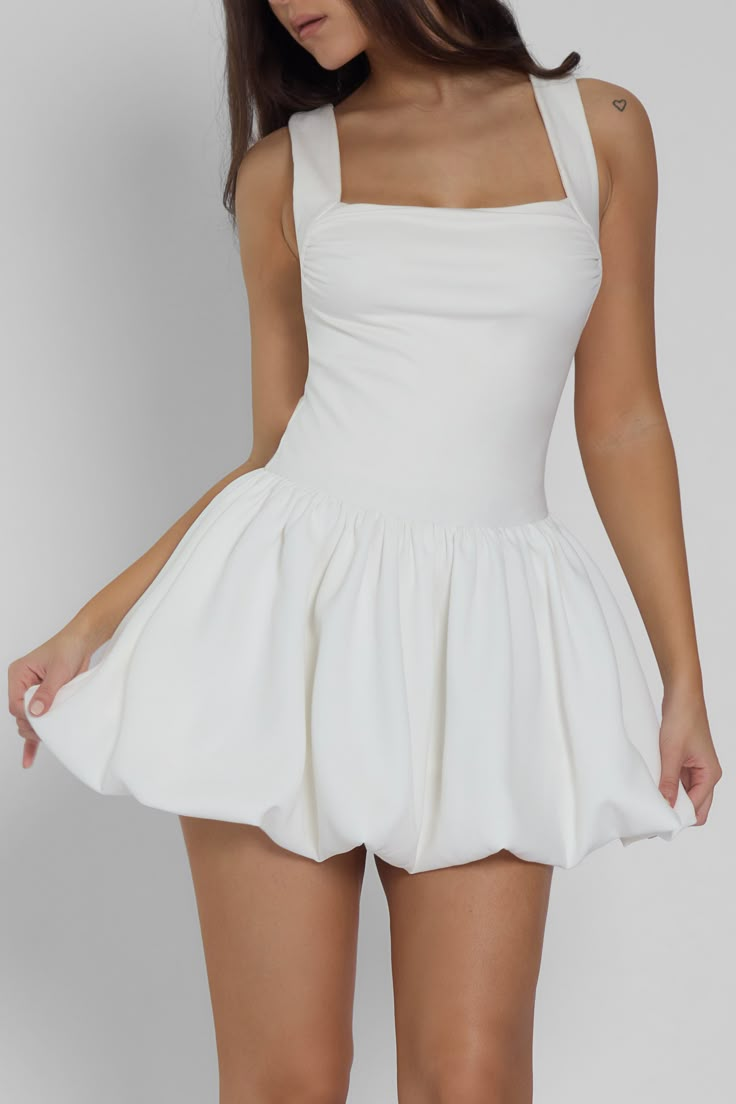 15 Birthday Outfit Ideas Casual, Casual Mini Dresses, Mini White Dress Outfit, Bubble Skirt Dress, Cute Casual Dresses For Summer, Fit And Flare Dress Casual, Short Dresses White, Pastel Mini Dress, White Bubble Dress