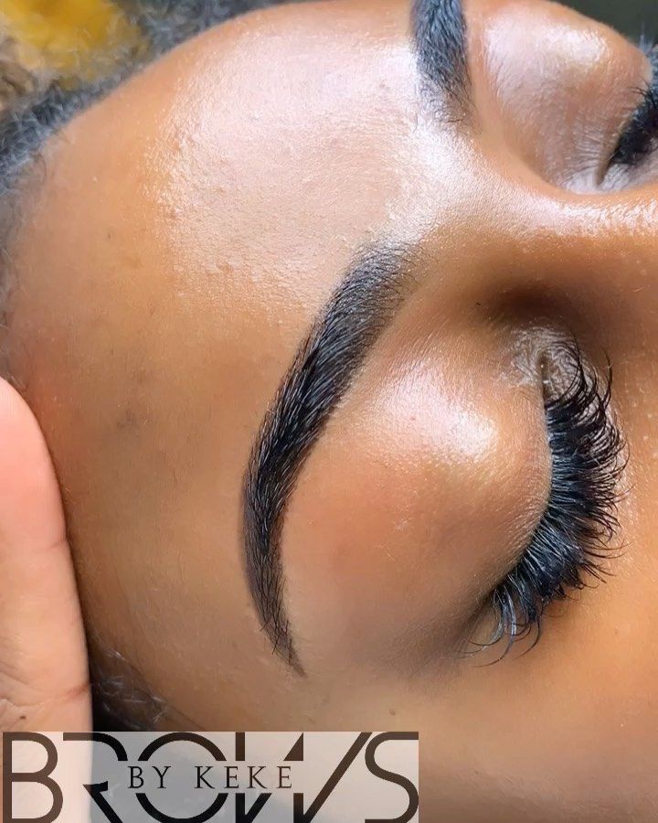 Waxed Eyebrows Black Women, Eye Brows Tinting, Brow Tint Black Women, Eye Brow Tint Black Women, Eyebrow Shaping And Tinting, Black Esthetician Aesthetic, Eyebrow Tinting Black Women, Tinted Eyebrows Black Women, Brow Tech Aesthetic