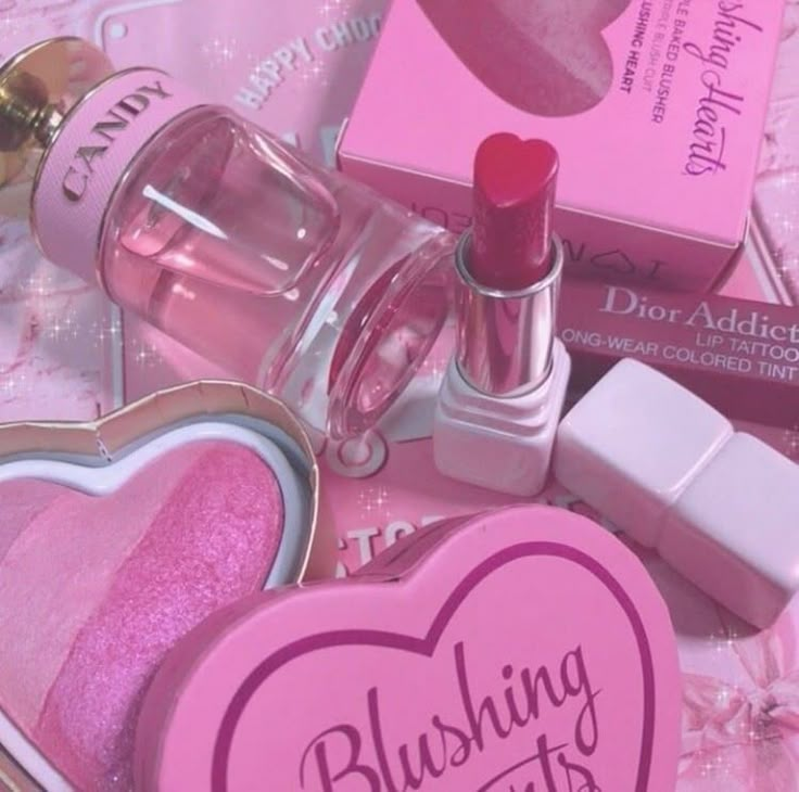 Pink Baddie, Fran Fine, Glitter Rosa, Prada Candy, Pink Tumblr Aesthetic, Catty Noir, Dior Addict Lip, Pink Y2k, Lip Tattoos