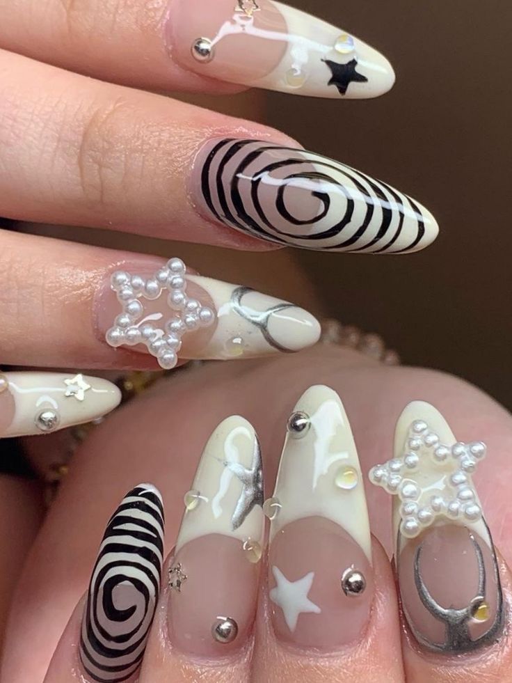 Japanese Almond Nails, Erika Titus Nails, Nail Set Ideas, From Me To Me, Grunge Nails, Nails Set, Pretty Gel Nails, Really Cute Nails, Makijaż Smokey Eye