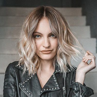 Flat Waves Hair | Short Wavy Hairstyles | ghd® Scrunched Hair, Everyday Curls, Date Night Hair, Wavy Hair Overnight, Curly Hair Overnight, Ghd Hair, Night Hairstyles, How To Curl Short Hair, Wavy Hairstyles