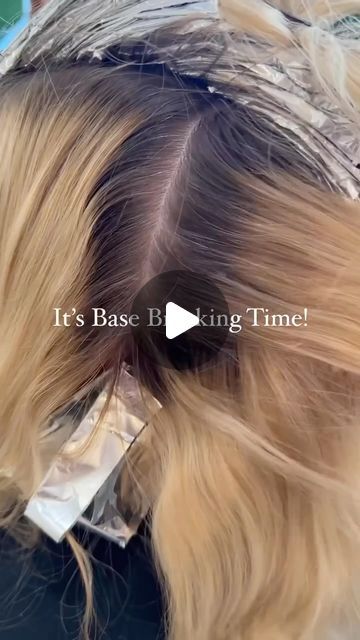 Root Bump Blonde, Base Break Blonde Before And After, Break Up Blonde Hair, Base Break Blonde, Root Touch Up Blonde Highlights, Darker Roots Blonde Hair, Darker Roots Blonde Hair Balayage, Cool Blonde Balayage Dark Roots, Brown Roots Blonde Hair