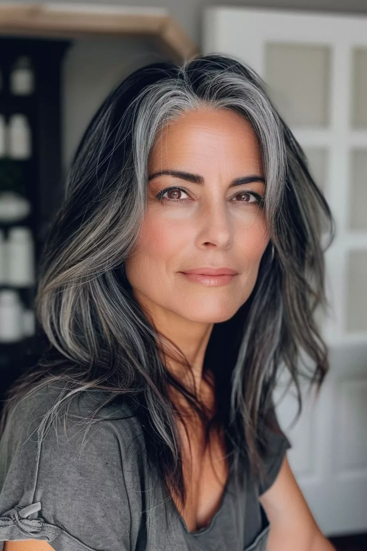 Women Haircuts Long, Grey Hair Transformation, Grey Hair Inspiration, Beautiful Gray Hair, Natural Gray Hair, Blending Gray Hair, Gray Hair Highlights, Long Gray Hair, Grey Hair Color