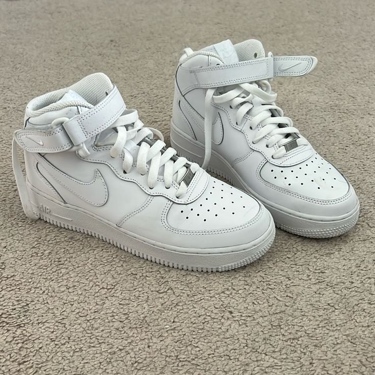 Boys Size 6.5, Women’s Size 8.5. Worn Once For Maybe An Hour. Honestly Brand New, But Collected Some Dust High Top Air Forces, Nike Air Force Mid, Nike High Top, High Top Air Force, Air Force Shoes, Nike Air Force 1 High, Nike High Tops, Nike High, White High Tops