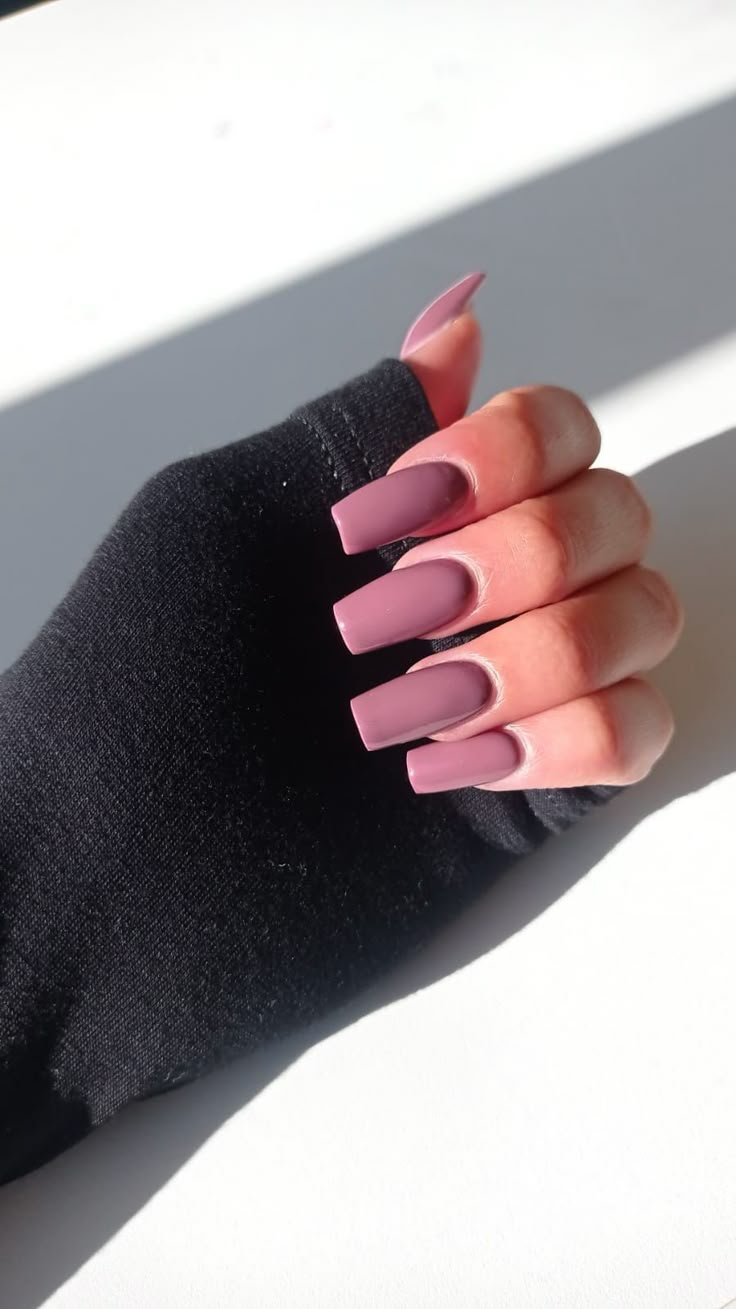 unghie autunno inverno monocolore Pink French Nails, Wow Nails, Nails Tumblr, Acrylic Nails Coffin Short, Short Acrylic Nails Designs, Sparkly Nails, Acrylic Nails Coffin, Minimalist Nails, Pretty Acrylic Nails