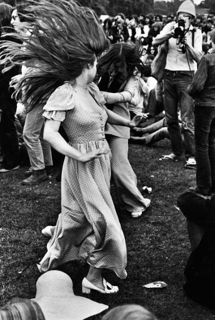 Rare Photos of Life at Woodstock Festival 1969 | FREEYORK 1969 Woodstock, Woodstock Photos, Woodstock Hippies, Rolling Stones Concert, Photos Rares, Woodstock Music, Rock & Roll, Woodstock 1969, Woodstock Festival