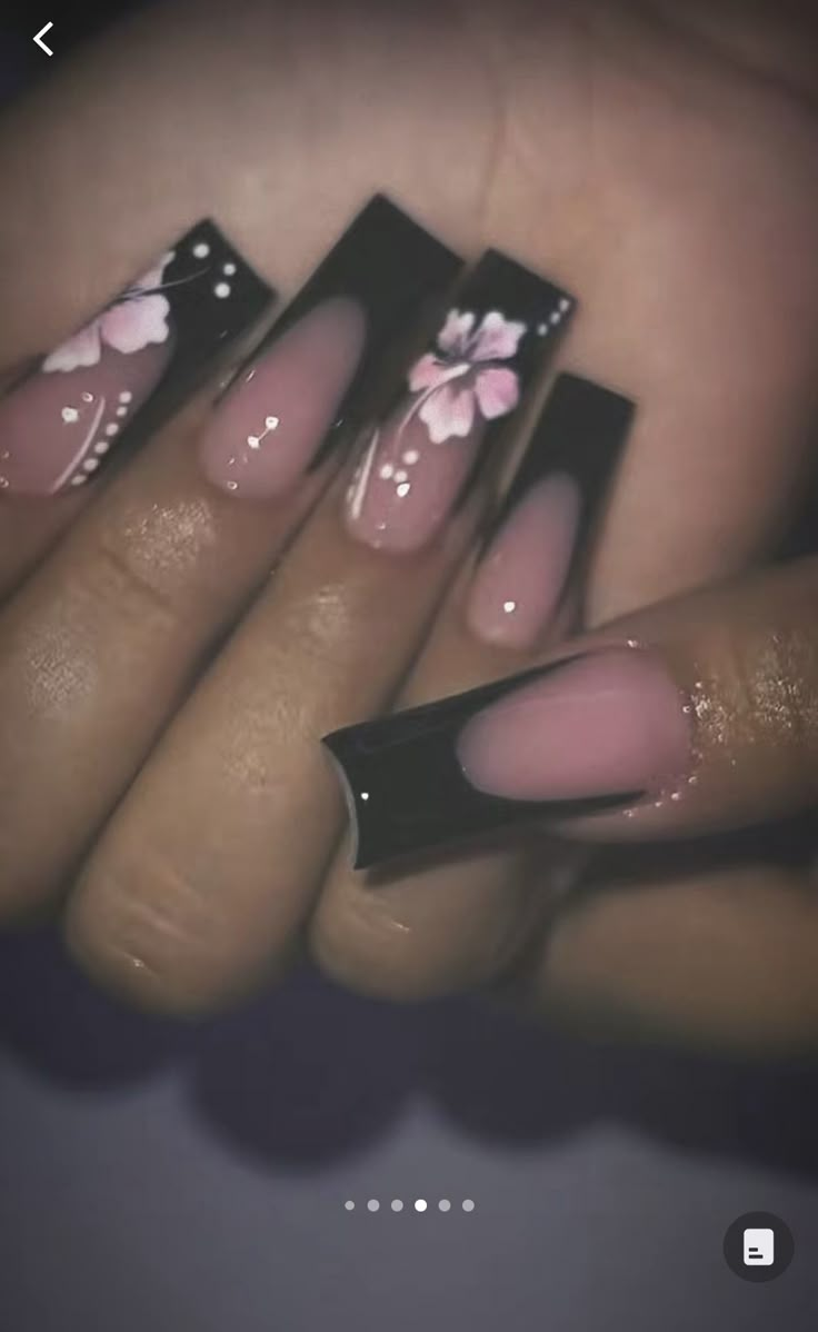 Med Length Baddie Nails, Cute Black Square Nails, Nail Inspo Medium Square, Medium Length Square Nails Acrylic, Baddie Black Nails, Coffin Nails Medium Length, Medium Nails Acrylic Square, Medium Length Acrylic Nails Square, Mid Length Nails Acrylic