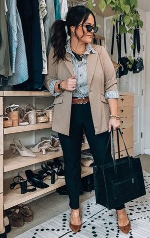 Taryn Truly Outfits, Outfit Curvy Elegante, Curvy Business Casual Outfits, Professional Outfits Women Plus Size, Office Outfits Women Plus Size, Outfit Navidad, Plus Size Business Attire, Conference Outfit, Office Attire Women