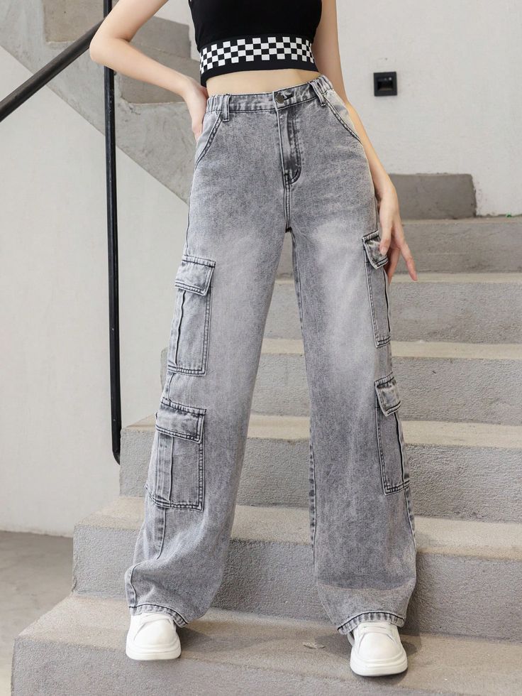 Teen Girls Flap Pocket Cargo Jeans Dark Grey    Denim Plain Wide Leg Non-Stretch All Teen Girls Clothing, size features are:Bust: ,Length: ,Sleeve Length: Wallpaper Queen, Teen Pants, Trousers For Girls, Adrette Outfits, Trendy Bottoms, Types Of Jeans, Trendy Jeans, Baggy Clothes, Moda Jeans