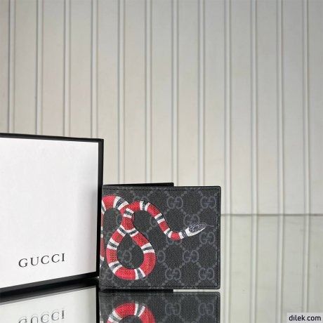 Wallet & Belt > Gucci Men Wallet Belt Gucci, Men's Wallets, Men Wallet, Branded Wallets, Gold Belts, Louis Vuitton Belt, Designer Belt, White Belt, Designer Wallets