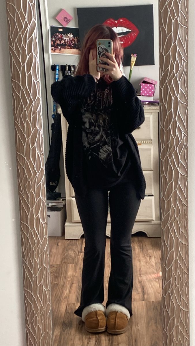 Black Legging Flares Outfit, Leggings Outfit Cardigans, Comfy Cute Fall Outfits Black Leggings, Gothic Comfy Outfits, Flared Leggings Alt Outfit, Leggings Alternative Outfit, Leggings And Black Boots Outfit, Goth Outfits With Leggings, Black Sweatpants Outfit Grunge