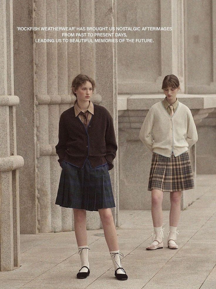 Prep School Outfits Aesthetic, Preppy Outfits Aesthetic For School, Preppy 90s, Preppy 90s Outfits, Old School Preppy, Rich Preppy Aesthetic, Goth Preppy Outfit, Old Preppy Outfits, 80s Preppy