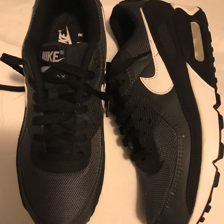 Black And White Shoes Color, Shoes Shoes, Nike Shoes, Nike Women, Athletic Shoes, Black White, Women Shoes, Nike, Black And White