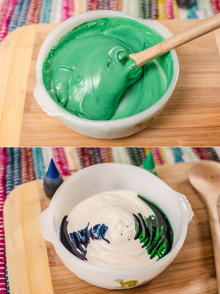 two pictures of green and white paint in a bowl with wooden spoons next to it