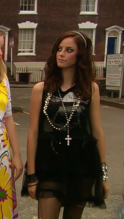 Skins Effy, Effy Stonem Style, Kevin Sorbo, Effy Stonem, Skins Uk, No Bad Days, Club Outfit, I'm With The Band, 2000s Fashion